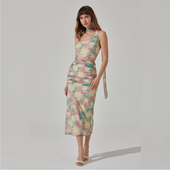 Astr the label one shoulder neck tie midi dress - Picture 1 of 12